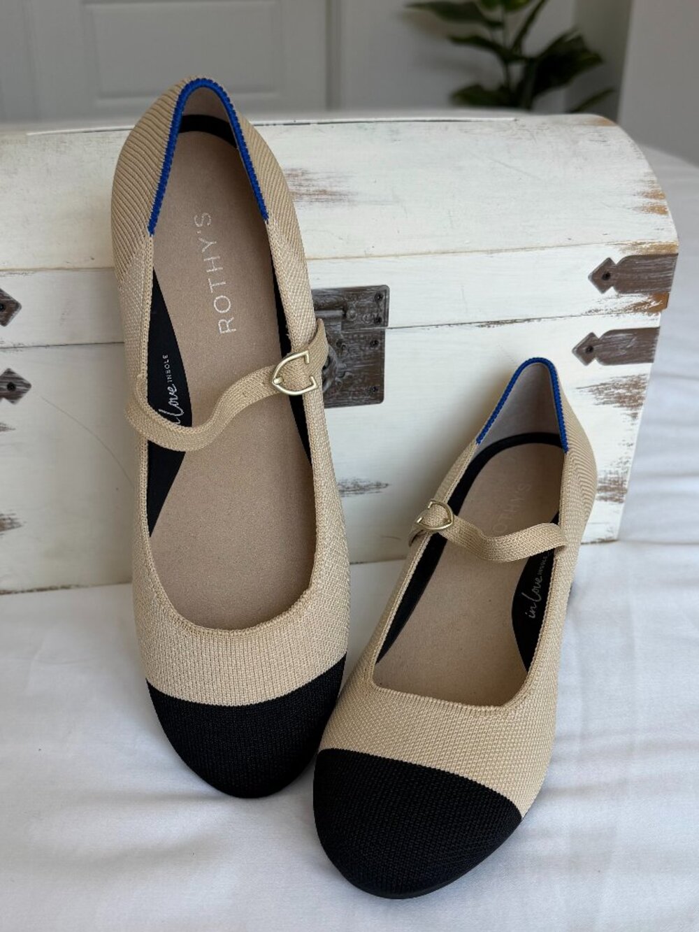 Rothy’s Mary Jane Block Heel Cream Beige Black Cap Toe Knit Pump Size 8 NWOB